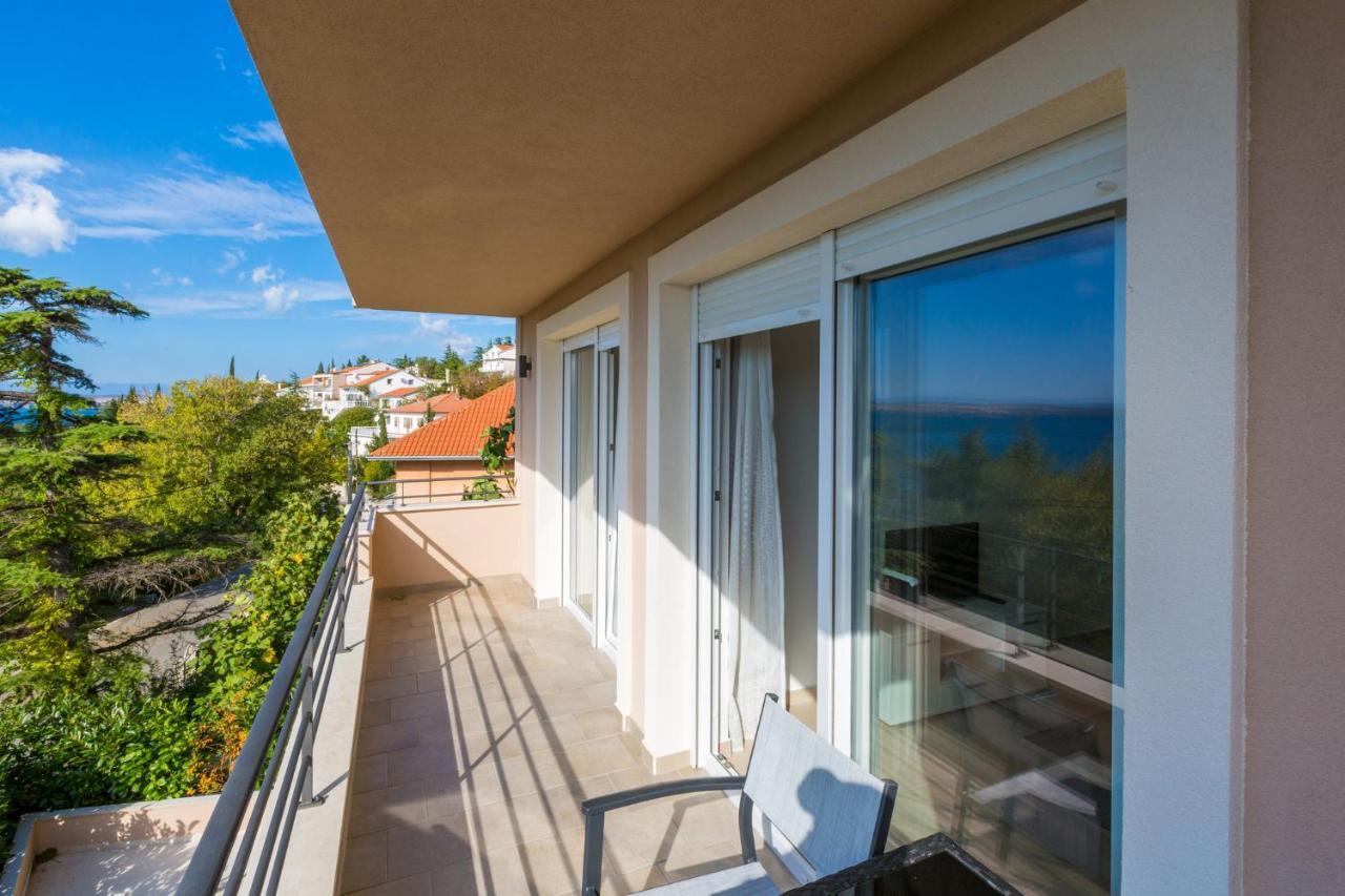 Apartma Domino *