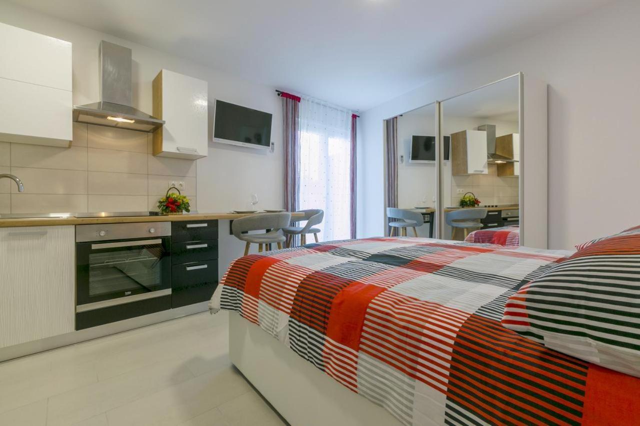 Domino Apartma