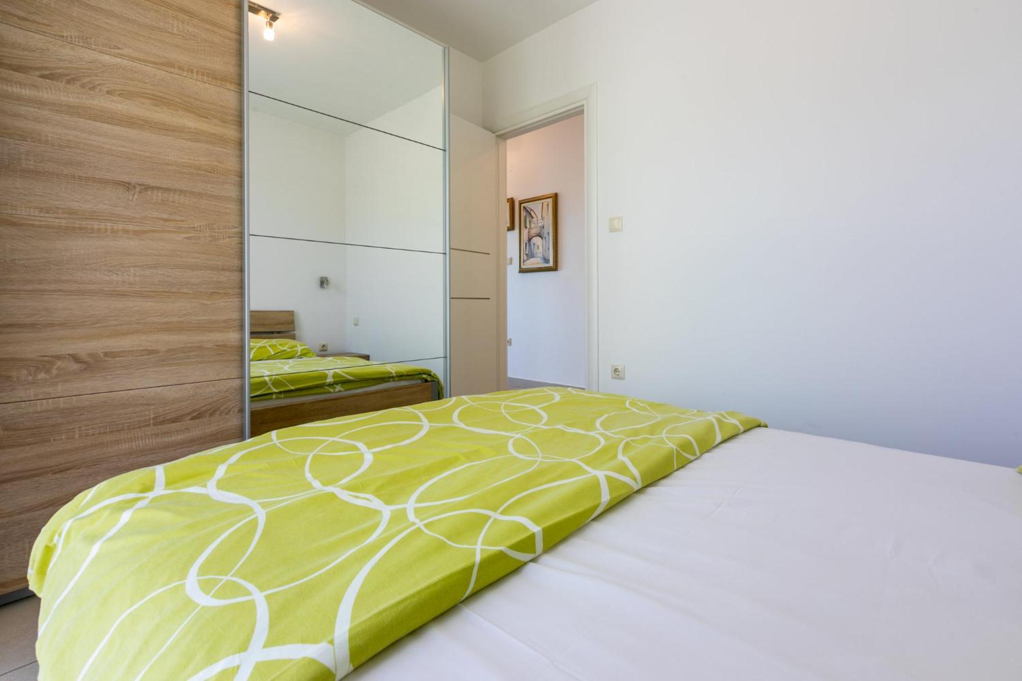 Apartma Domino *