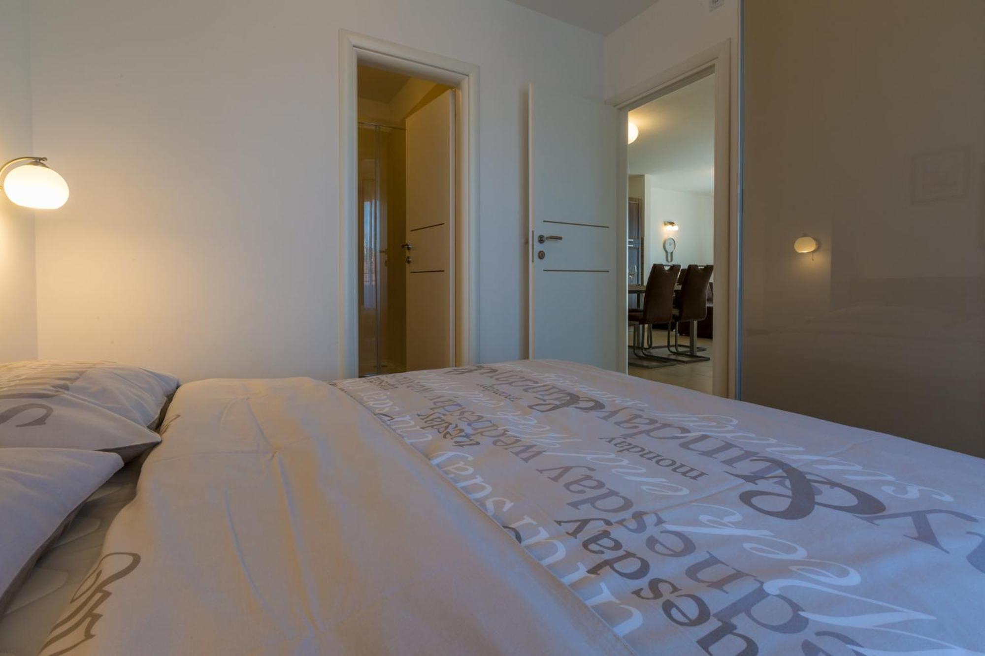 Apartma Domino *